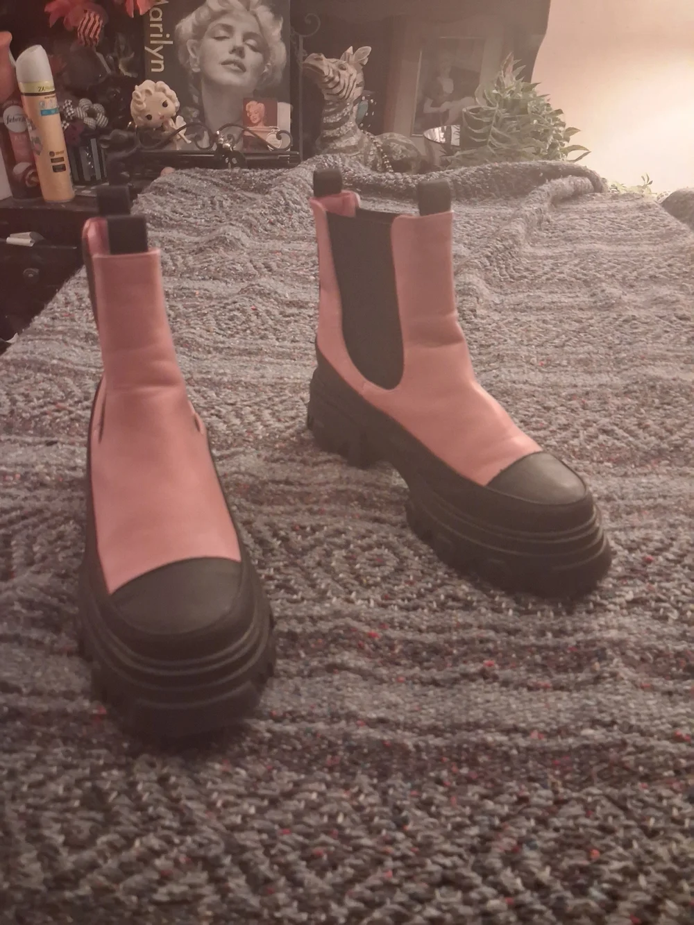 Women’s Pink Platform Chelsea Boots